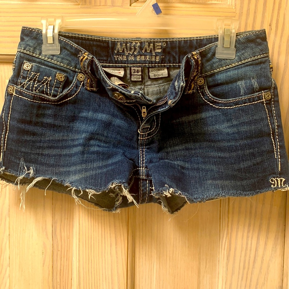 Miss me jeans shorts size 26